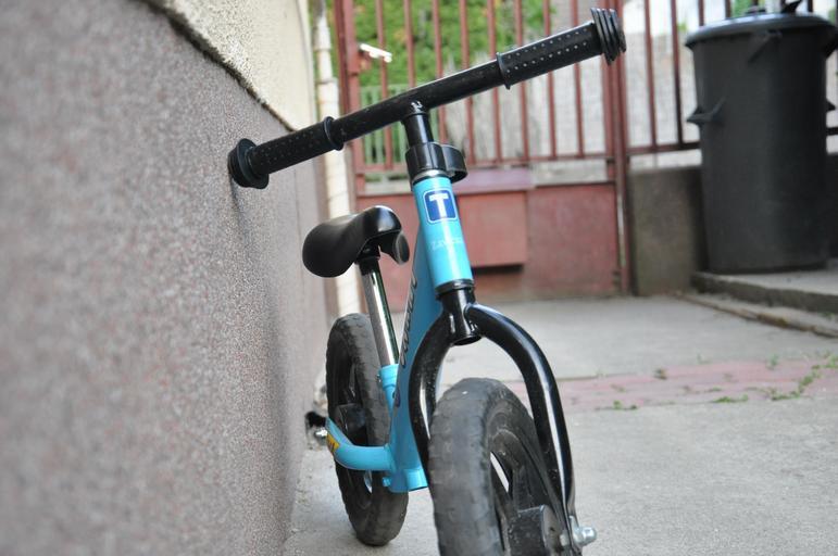 modré odrážedlo